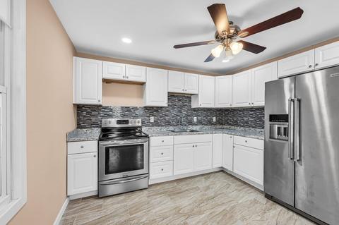 37 Pembroke St, Springfield, MA 01104 photo 8