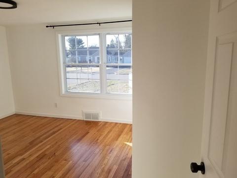 97 Maebeth St, Springfield, MA 01119 photo 10