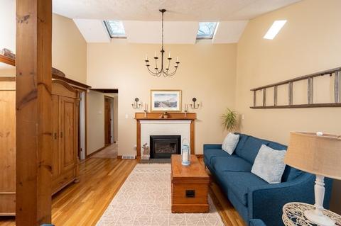 4 Chestnut Pl, Hingham, MA 02043 photo 6