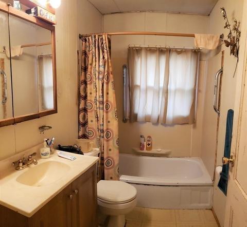 96 Lehigh St, Springfield, MA 01104 photo 11