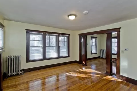 33-35 Rittenhouse Ter, Springfield, MA 01108 photo 7