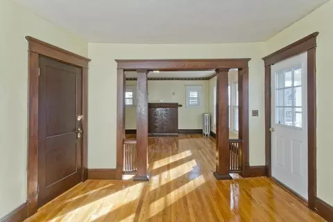 33-35 Rittenhouse Ter, Springfield, MA 01108 photo 9