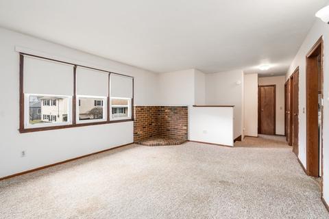 65 Briggs St, Easthampton, MA 01027 photo 8