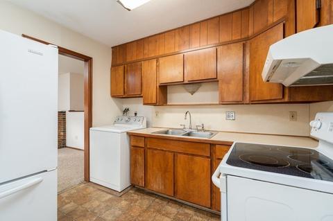 65 Briggs St, Easthampton, MA 01027 photo 5