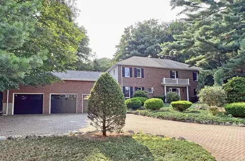 17 Philip Rd, Belmont, MA 02478