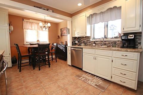 20 Johnson Rd, Saugus, MA 01906 photo 5