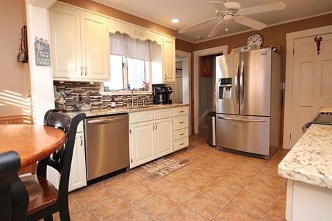 20 Johnson Rd, Saugus, MA 01906 photo 3