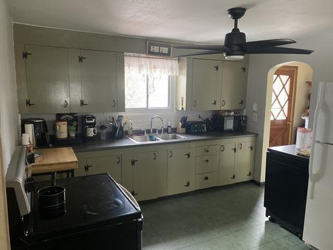 33 Pomeroy St, Easthampton, MA 01027 photo 3