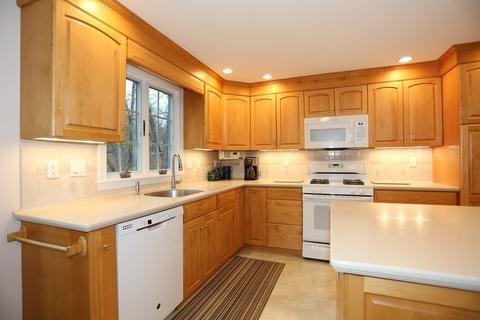 41 Perry Dr, Needham, MA 02492 photo 11