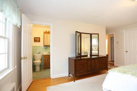 41 Perry Dr, Needham, MA 02492 photo 13