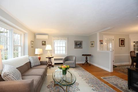 41 Perry Dr, Needham, MA 02492 photo 4