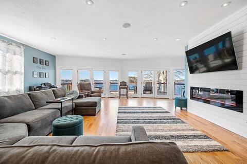 68 Bates Point Rd, Webster, MA 01570 photo 5