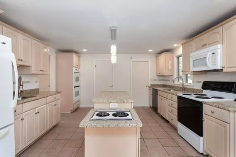 36 Intervale Rd, Worcester, MA 01602 photo 9