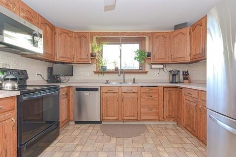 46 Wakefield St, Reading, MA 01867 photo 17