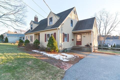 46 Wakefield St, Reading, MA 01867 photo 1