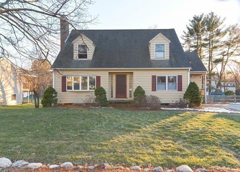 46 Wakefield St, Reading, MA 01867 photo 2