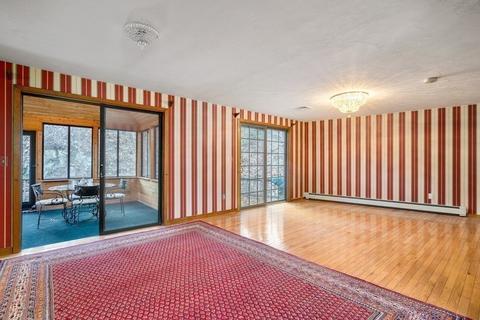 18 Saint Cloud Ave, Needham, MA 02492 photo 5
