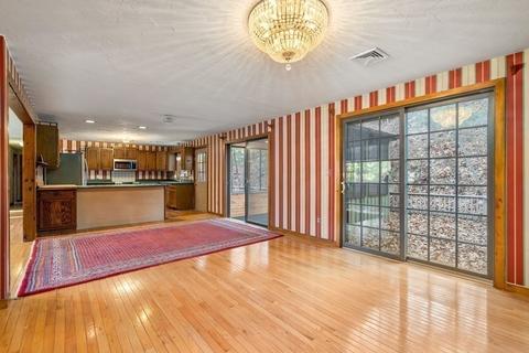 18 Saint Cloud Ave, Needham, MA 02492 photo 6