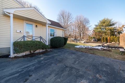 15 Beach Rd, Gloucester, MA 01930 photo 5