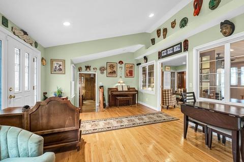 28 Woolworth St, Longmeadow, MA 01106 photo 5