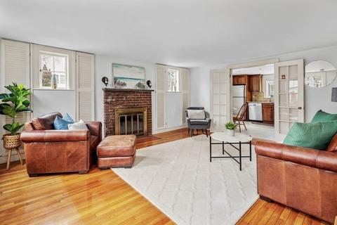 36 Willow St, Braintree, MA 02184 photo 3