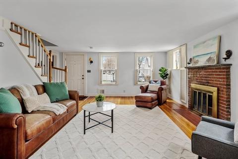 36 Willow St, Braintree, MA 02184 photo 4