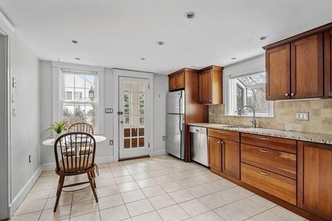 36 Willow St, Braintree, MA 02184 photo 6