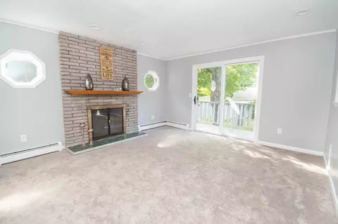 85 Hampshire, Springfield, MA 01151 photo 11