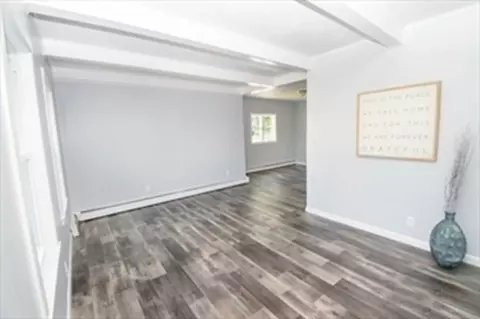 85 Hampshire, Springfield, MA 01151 photo 2