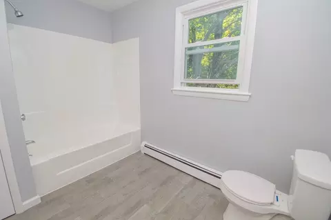 85 Hampshire, Springfield, MA 01151 photo 4