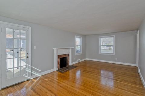 138 Appleton St, Springfield, MA 01108 photo 8