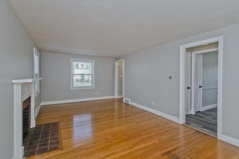 138 Appleton St, Springfield, MA 01108 photo 9