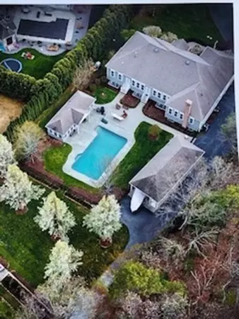 681 Paine Rd, North Attleboro, MA 02760
