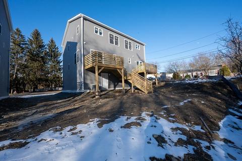 26-28 Apthorp St, Worcester, MA 01606 photo 3