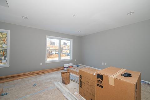 26-28 Apthorp St, Worcester, MA 01606 photo 4