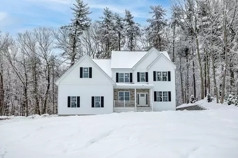 5 Colonel Rolls Drive, Westford, MA 01886