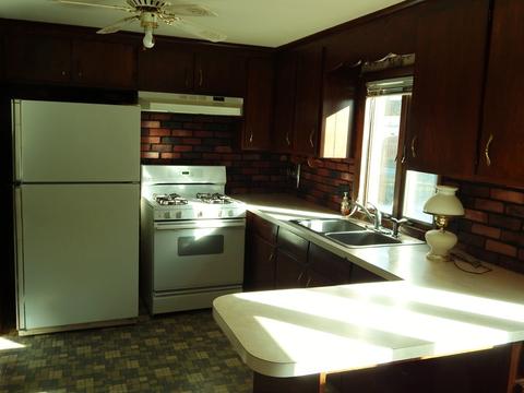 75 Clydesdale Ln, Springfield, MA 01119 photo 5