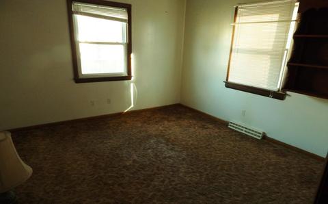 75 Clydesdale Ln, Springfield, MA 01119 photo 8