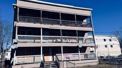 18 Bemis St, Chicopee, MA 01013