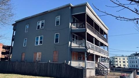 18 Bemis St, Chicopee, MA 01013 photo 5