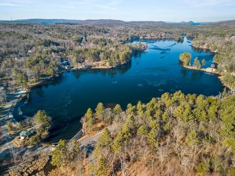 52 Horseshoe Cir, Ware, MA 01082 photo 9