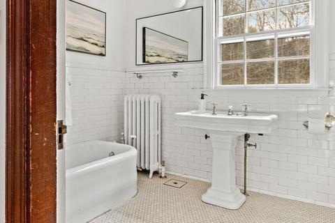 172 Buckminster, Brookline, MA 02445 photo 13