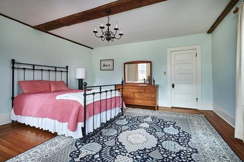 39 Clapp St, Easthampton, MA 01027 photo 16