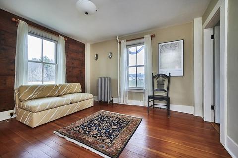 39 Clapp St, Easthampton, MA 01027 photo 18