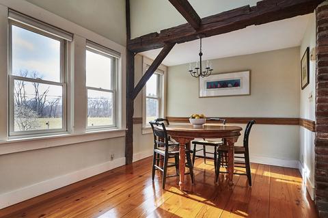 39 Clapp St, Easthampton, MA 01027 photo 11