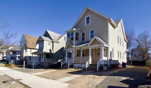 355-357 Oakland St, Springfield, MA 01108 photo 2