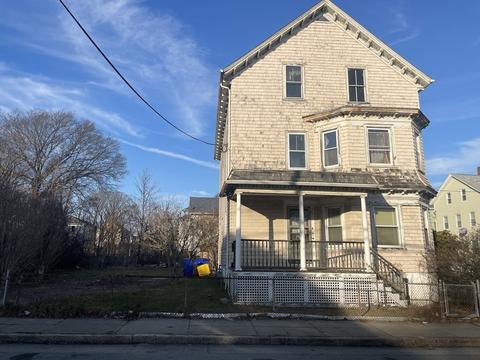 76 Cambridge St, Fall River, MA 02721 photo 2
