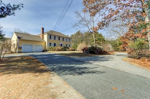 48 Mechanic St, Upton, MA 01568 photo 2