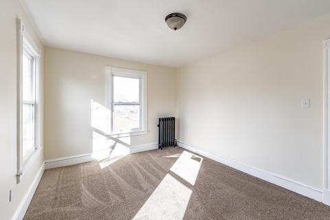 496 Broadway St, Chicopee, MA 01020 photo 31