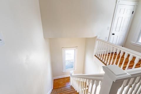 496 Broadway St, Chicopee, MA 01020 photo 10